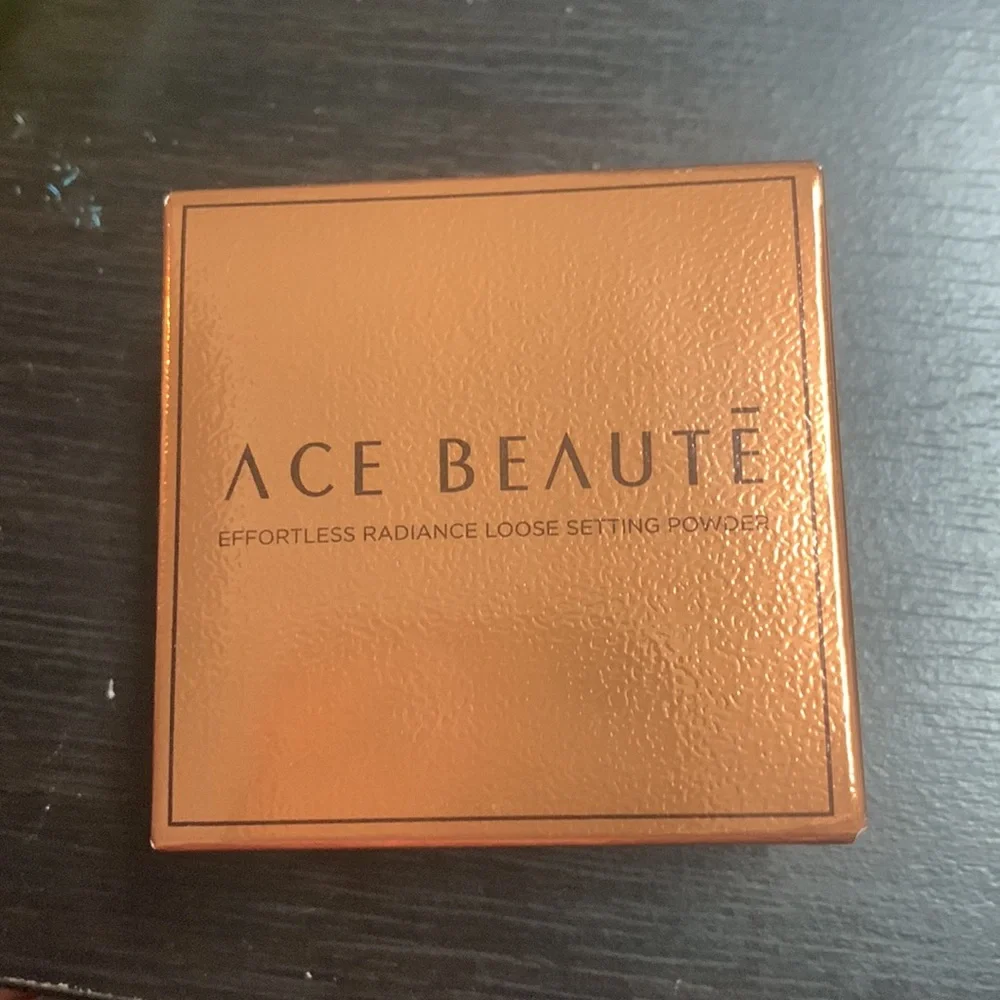 New Ace Beauté - Effortless Radiance Loose Setting Powder Medium 1.5g/.05oz